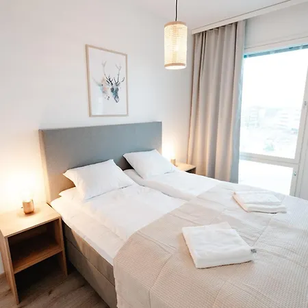 Aava 6 * 罗瓦涅米