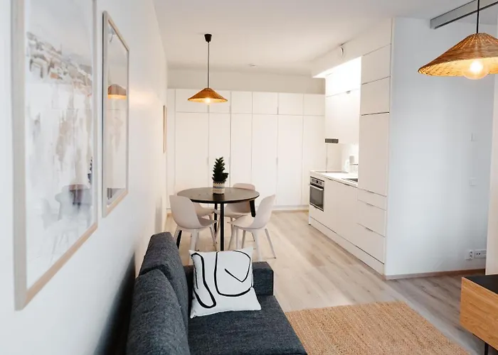 Aava 6 로바니에미